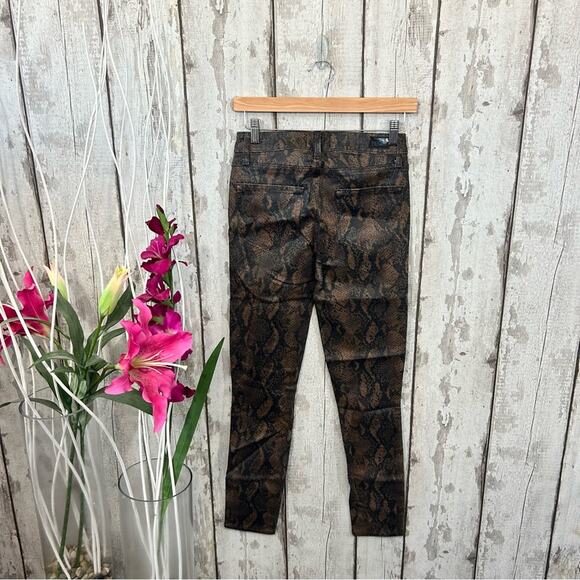 Paige - NWT Hoxton Snakeskin Skinny Jeans - Picture 5 of 8